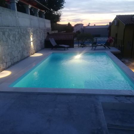 Kamenjak Volme, Cousy House With Pool Banjole Zewnętrze zdjęcie