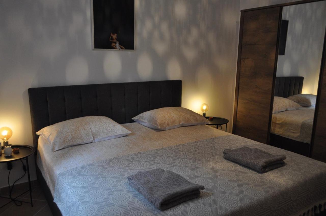 Kamenjak Volme, Cousy House With Pool Banjole Zewnętrze zdjęcie